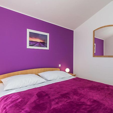 2 Bedroom Beautiful Apartment In Rukavac Rukavac  Kültér fotó
