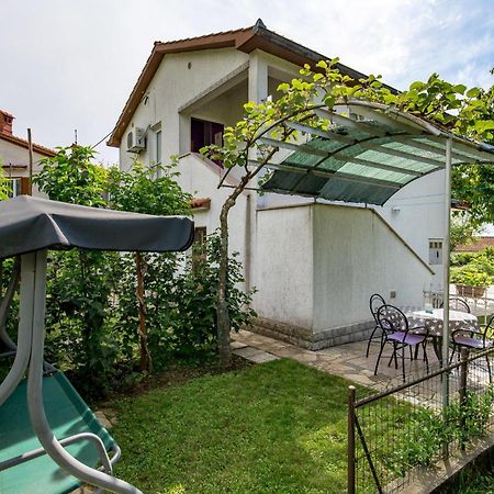 2 Bedroom Beautiful Apartment In Rukavac Rukavac  Kültér fotó