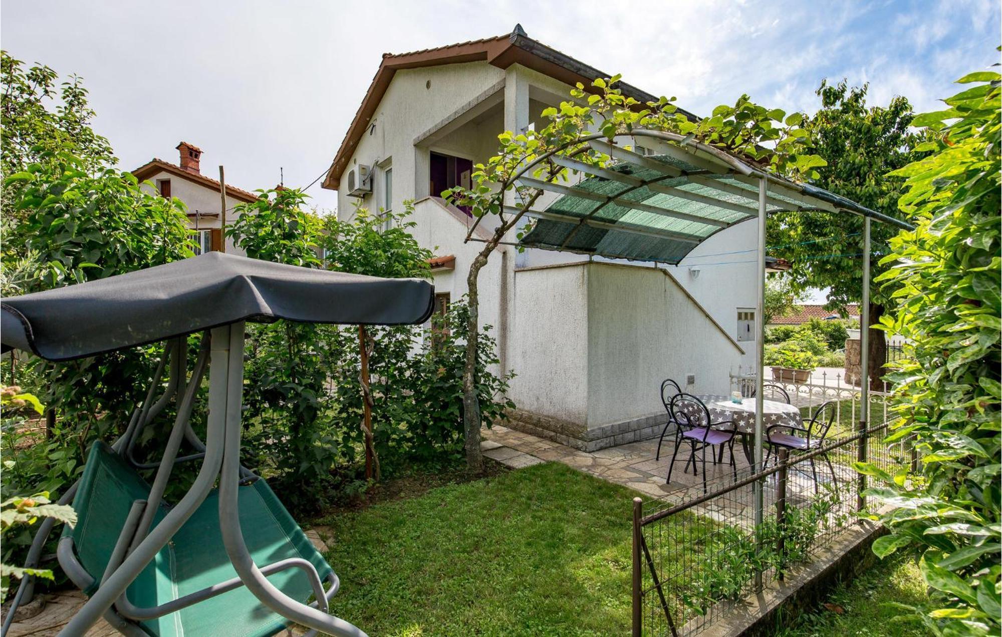 2 Bedroom Beautiful Apartment In Rukavac Rukavac  Kültér fotó