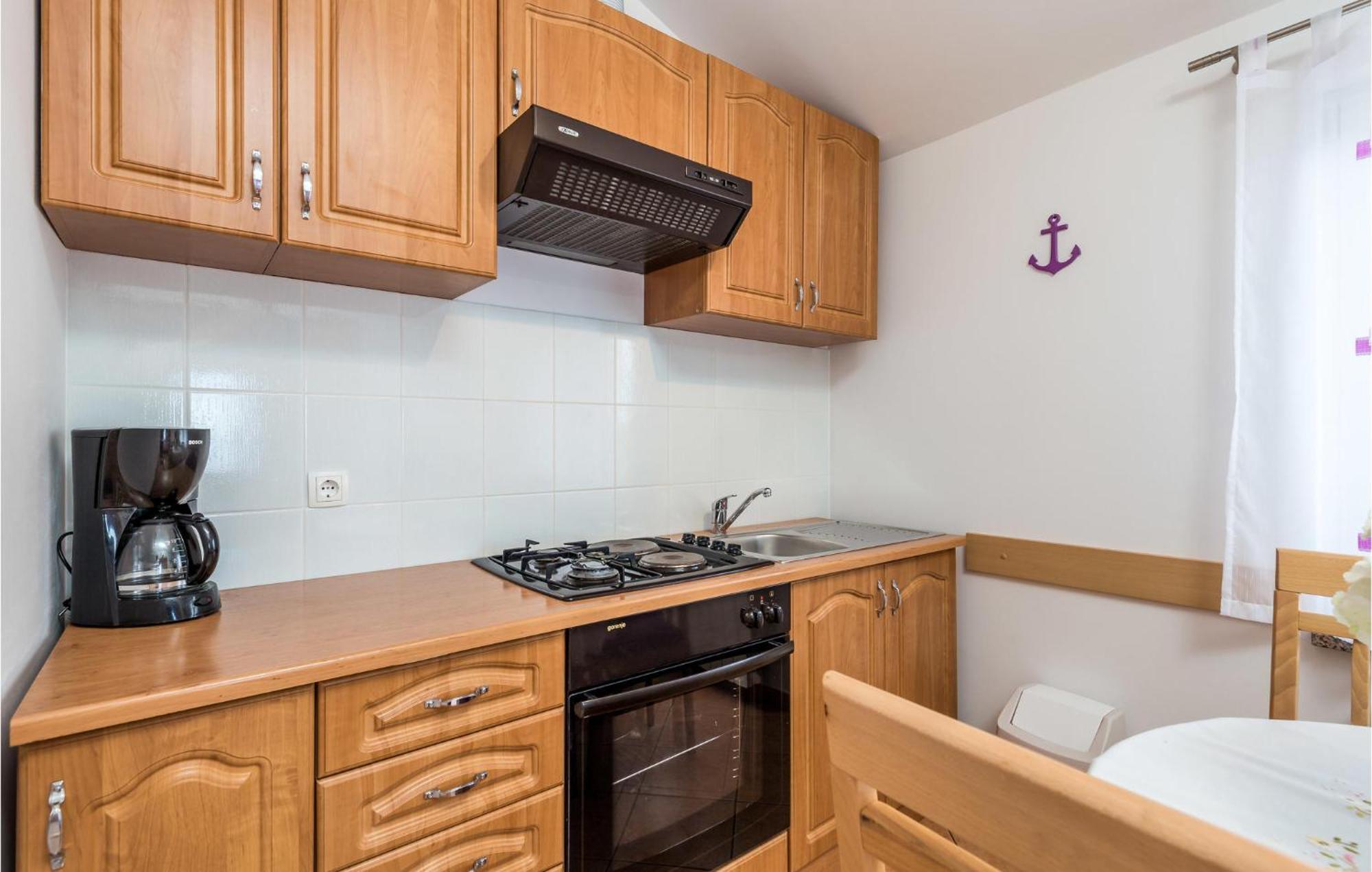 2 Bedroom Beautiful Apartment In Rukavac Rukavac  Kültér fotó